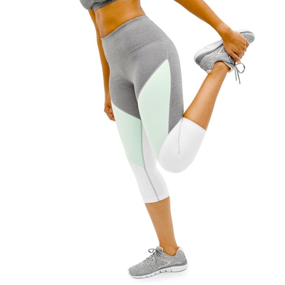 Capris - Picture 2 of 5